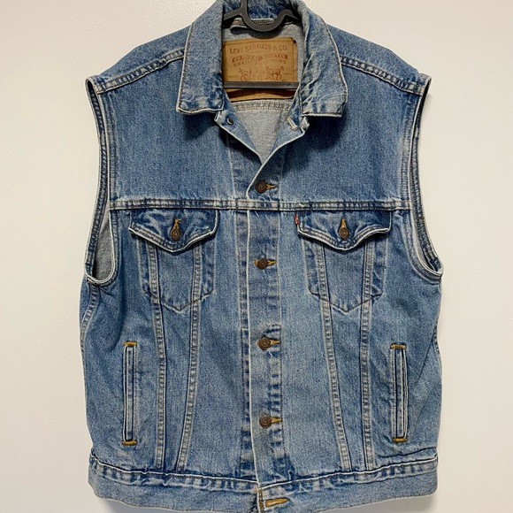 Vintage Levi’s Denim Jean Vest Jacket Size Large